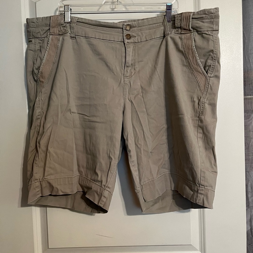 COPY - Tan Khaki bermuda style shorts